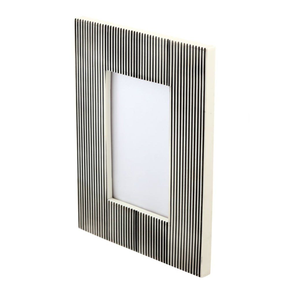 Black & White Resin Stripes Photo Frame